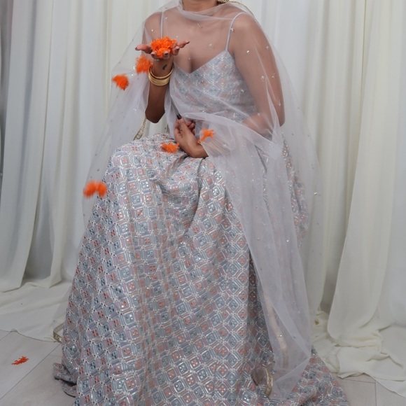 Indian anarkali brand new just worn once for the shoot. Brand name: thesareeroom - Picture 4 of 5